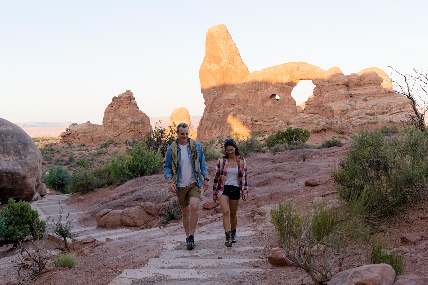 Moab-couple-hiking Moab-couple-hiking