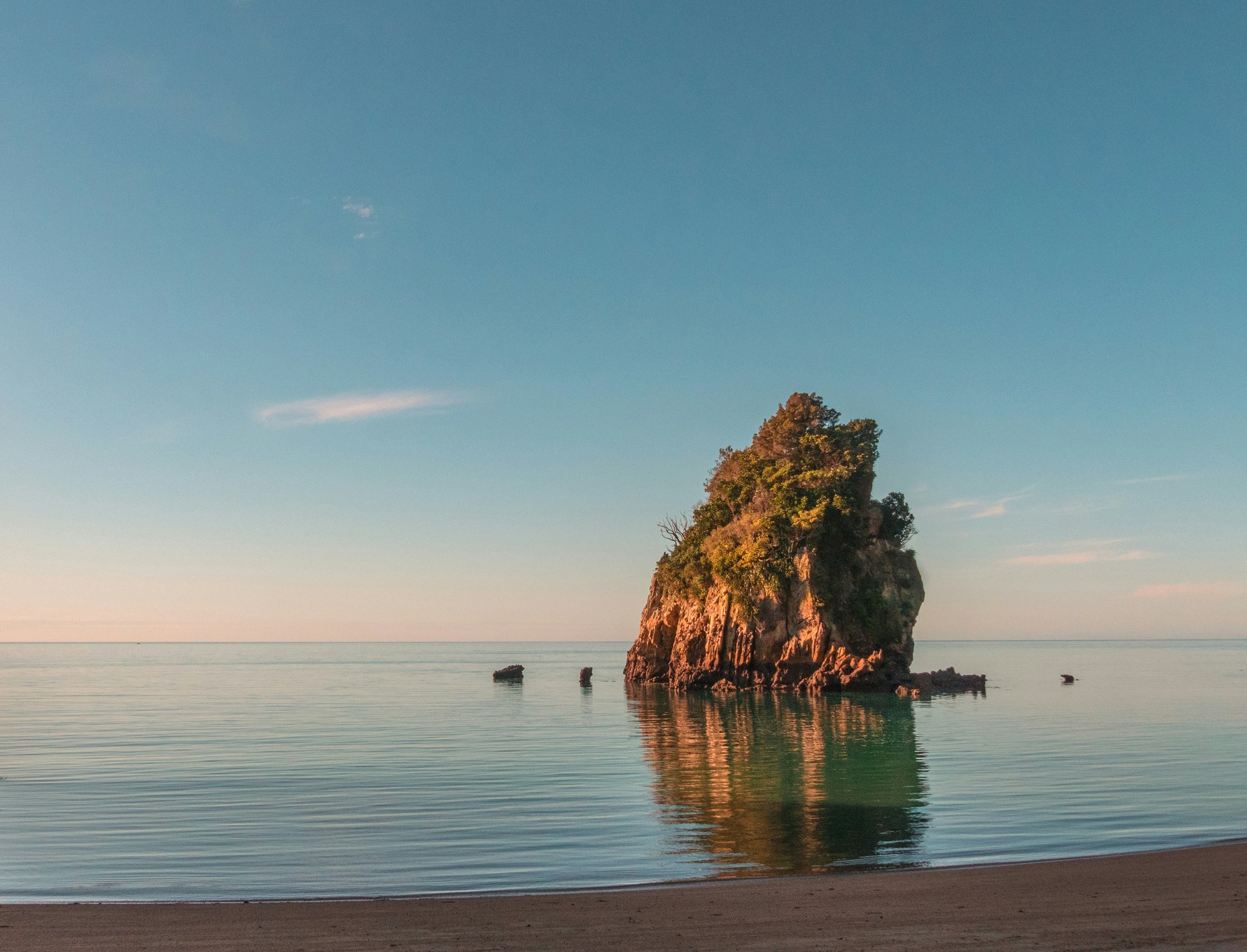 Beach View, Abel Tasman, New Zealand Beach View, Abel Tasman, New Zealand