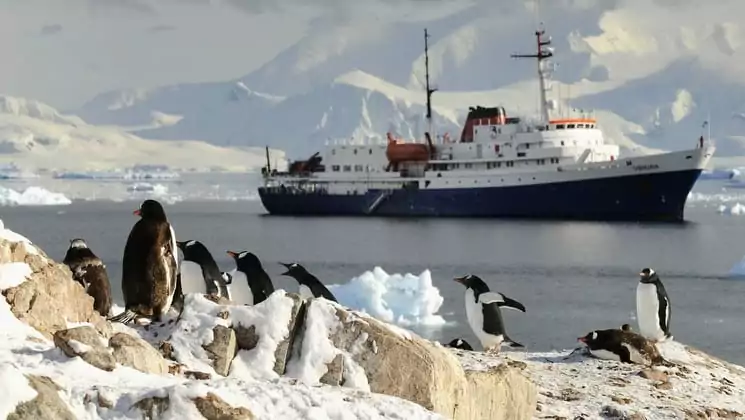 80_745_420_ushuaia_ship_lopez_tapia_folleto_crp.jpg-1